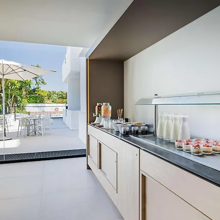 Occidental Puerto Banús 4*