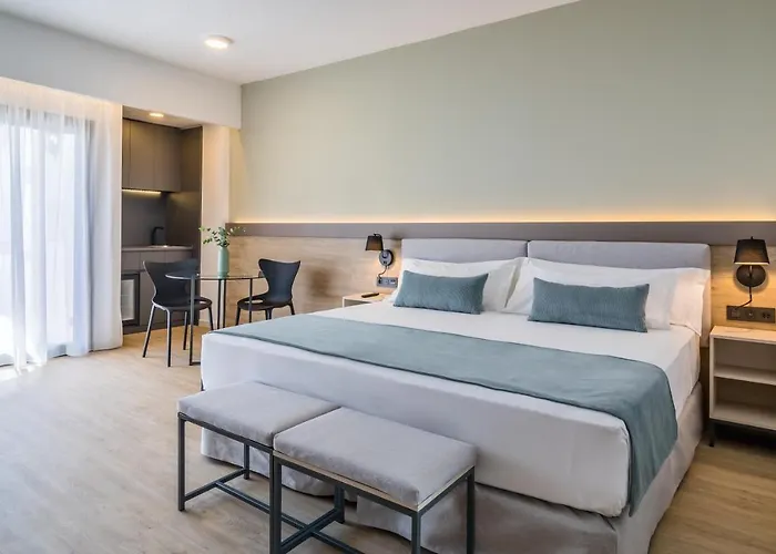 Отель Occidental Puerto Banus Марбелья