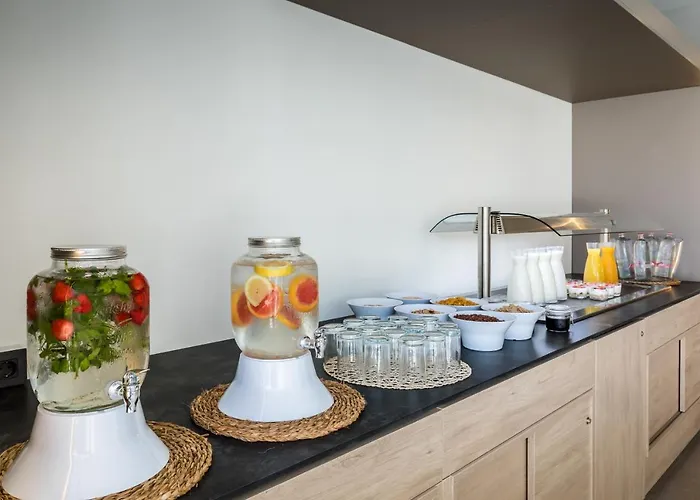 Отель Occidental Puerto Banus Марбелья